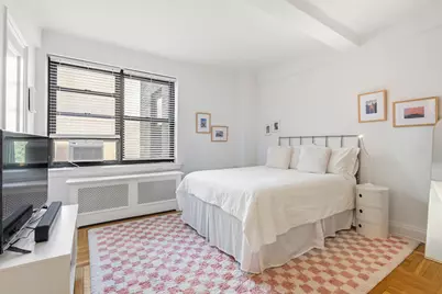 245 E 72nd Street #8-H, New York, NY 10021 - Photo 3