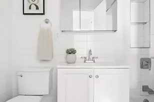 495 E 7th St, New York City, NY 11218 - Photo 9