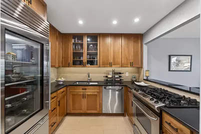 296 W 10th Street #6N, New York City, NY 10014 - Photo 3