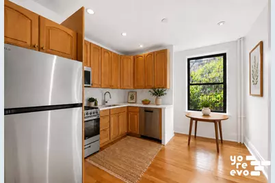 208 E 90th Street #4W, New York City, NY 10128 - Photo 3