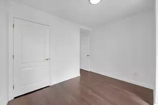155 W 70th St, New York City, NY 10023 - Photo 9