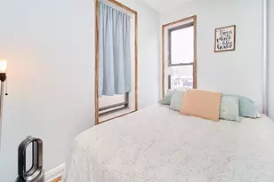 331 W 43rd St, New York City, NY 10036 - Photo 3