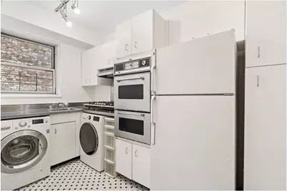136 E 56th Street #4B, New York City, NY 10022 - Photo 5