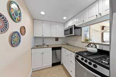 435 E 65th Street #11E, New York City, NY 10065 - Photo 3