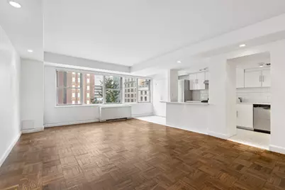 136 E 56th Street #12C, New York City, NY 10022 - Photo 3