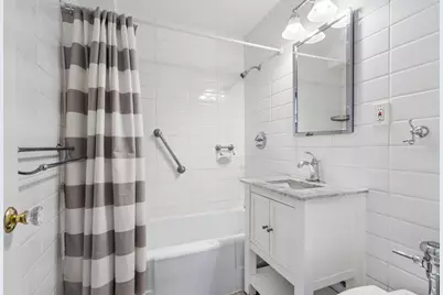 136 E 56th Street #12C, New York City, NY 10022 - Photo 5