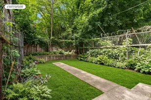 1562 Pacific St, New York City, NY 11213 - Photo 11