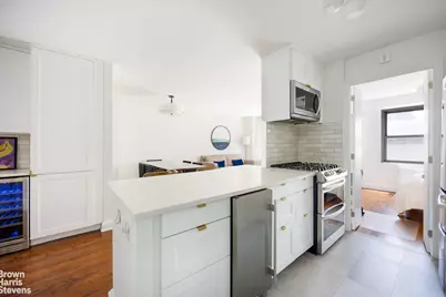 132 E 35th Street #8E, New York City, NY 10016 - Photo 3