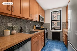 139-15 83rd Ave, New York City, NY 11435 - Photo 3