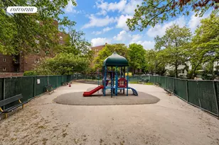 139-15 83rd Ave, New York City, NY 11435 - Photo 9