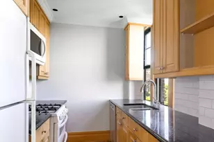375 Riverside Dr, New York City, NY 10025 - Photo 3
