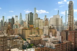 360 E 72nd St, New York City, NY 10021 - Photo 9
