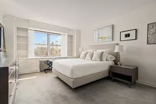 360 E 72nd St, New York City, NY 10021 - Photo 7