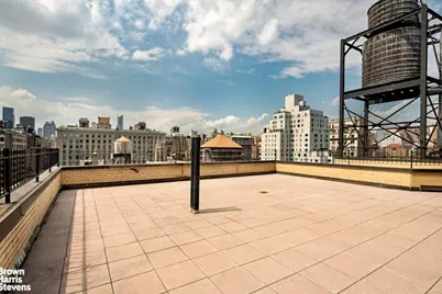 136 E 64th Street #PHC, New York City, NY 10065 - Photo 3