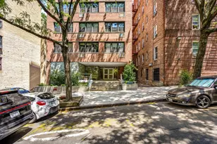 579 W 215th St, New York City, NY 10034 - Photo 13