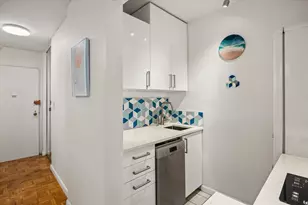 579 W 215th St, New York City, NY 10034 - Photo 7