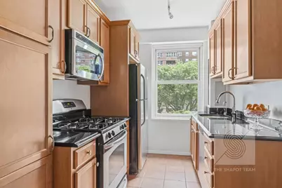 457 Fdr Drive #A502, New York City, NY 10002 - Photo 3