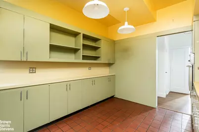 133 E 64th Street #3B, New York, NY 10021 - Photo 11