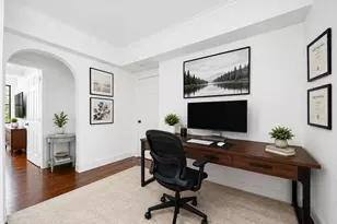 230 E 50th St, New York City, NY 10022 - Photo 5