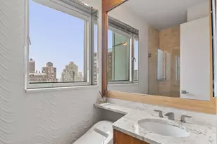 301 W 57th St, New York, NY 10019 - Photo 11