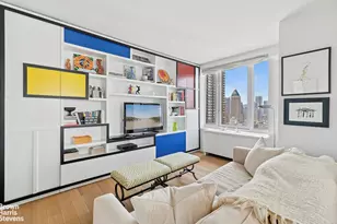 161 W 61st St, New York City, NY 10023 - Photo 5