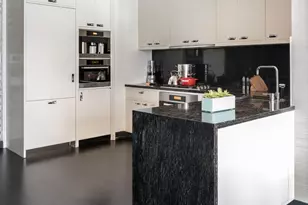 157 W 57th St, New York City, NY 10019 - Photo 3