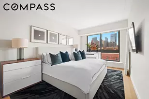 535 W 52nd St, New York City, NY 10019 - Photo 3