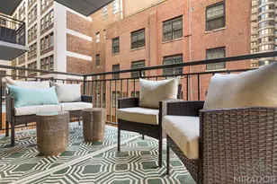 330 E 39th St, New York City, NY 10016 - Photo 5
