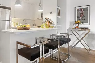 330 E 39th St, New York City, NY 10016 - Photo 3