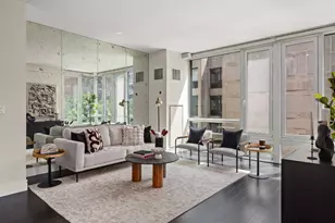 261 W 28th St, New York City, NY 10001 - Photo 3