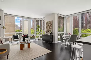 261 W 28th St, New York City, NY 10001 - Photo 1