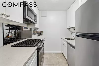 300 Rector Place #8N, New York City, NY 10280 - Photo 3