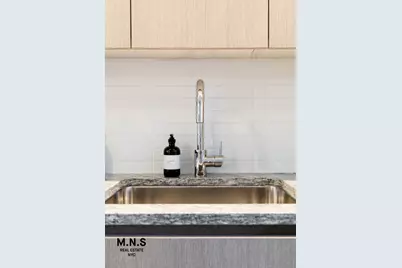 22-44 Jackson Avenue #714, New York City, NY 11101 - Photo 25