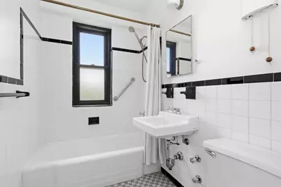 208 E Broadway #J602, New York City, NY 10002 - Photo 11