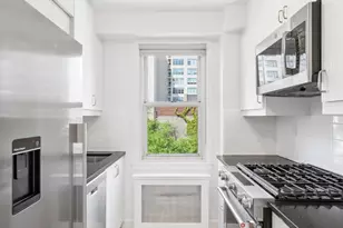 2 Charlton St, New York City, NY 10013 - Photo 3