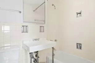 345 E 69th St, New York City, NY 10021 - Photo 13