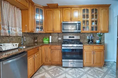 150-07 Reeves Avenue, New York City, NY 11367 - Photo 5