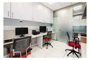 50 W 47th St, New York City, NY 10036 - Photo 5