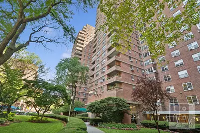 568 Grand Street #1804, New York City, NY 10002 - Photo 19