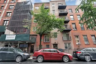 242 W 21st St, New York, NY 10011 - Photo 9