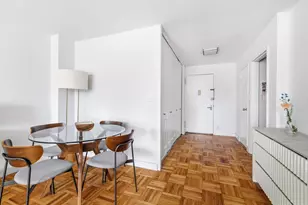 201 E 25th St, New York, NY 10010 - Photo 5