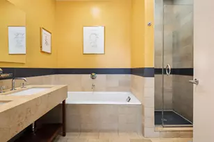421 W 54th St, New York City, NY 10019 - Photo 5
