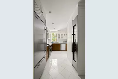 65 Central Park W #2B, New York City, NY 10023 - Photo 3
