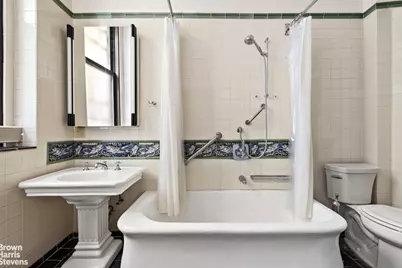 924 W End Avenue #1, New York City, NY 10025 - Photo 5