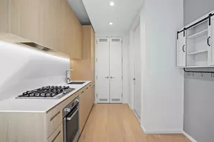 98 Front St, Brooklyn, NY 11201 - Photo 3