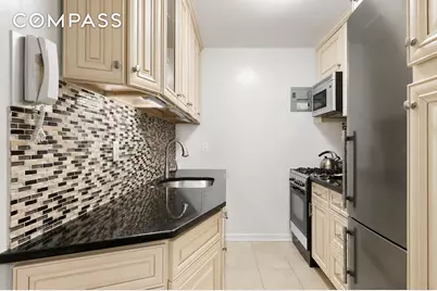 201 E 21st Street #5G, New York, NY 10010 - Photo 3