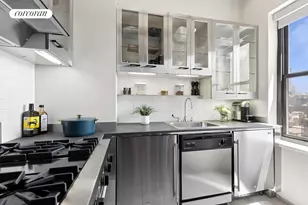 161 W 16th St, New York City, NY 10011 - Photo 5