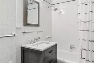 161 W 16th St, New York, NY 10011 - Photo 5