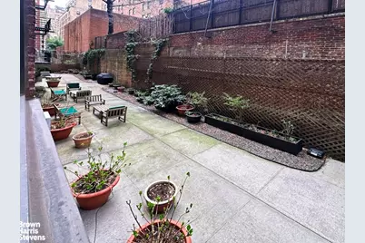 210 E 73rd Street #1E, New York, NY 10021 - Photo 11