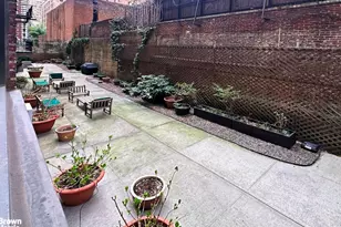 210 E 73rd St, New York City, NY 10021 - Photo 11